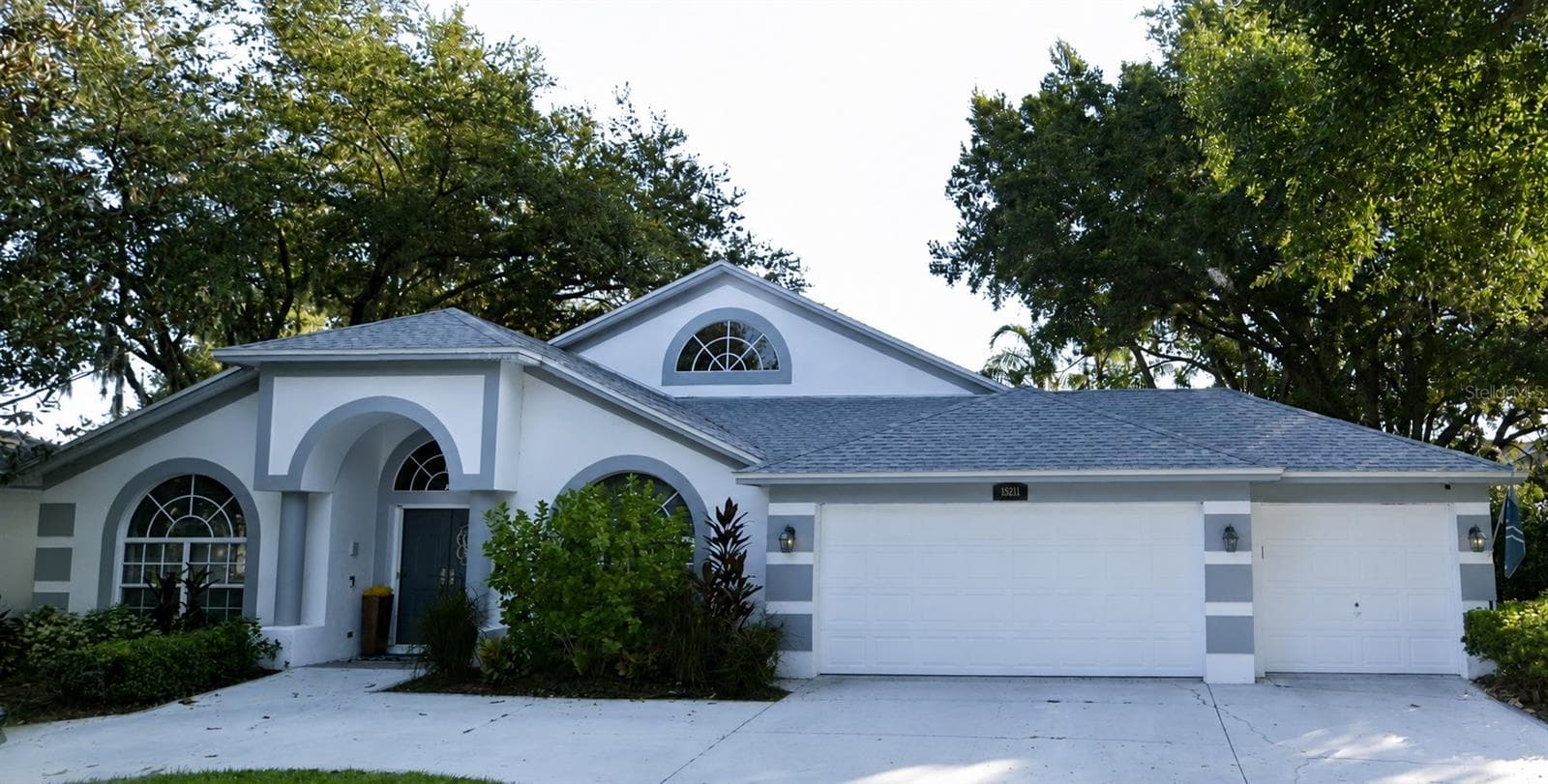 15211 ARBOR HOLLOW DR
