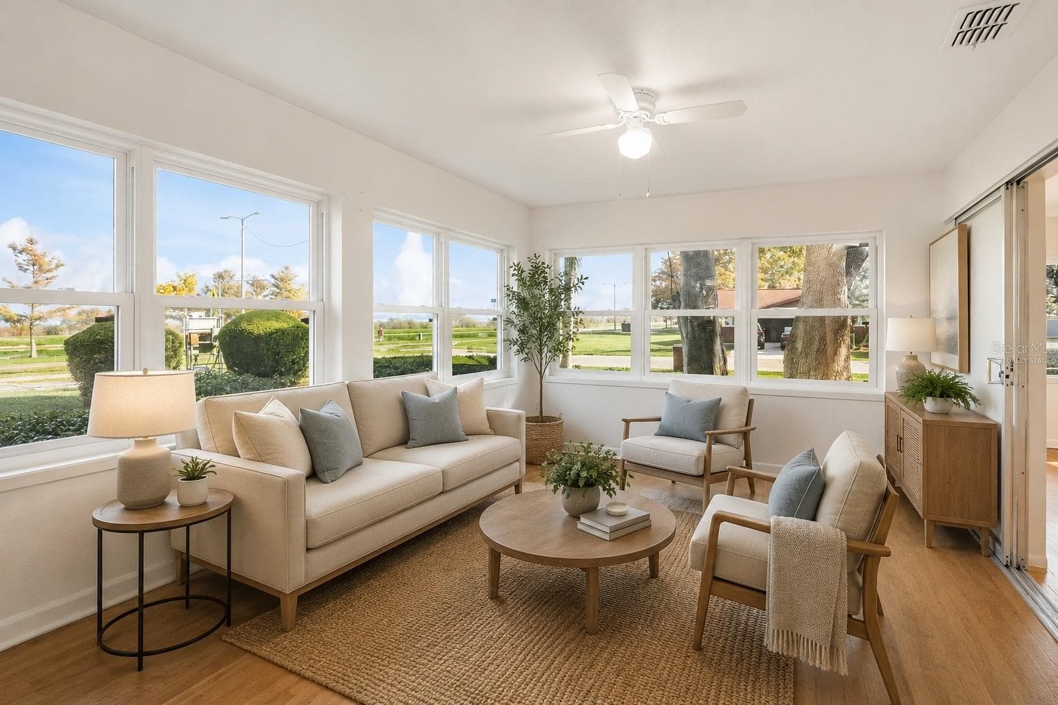 Virtually Staged - 1801 LAKESHORE BLVD, ST CLOUD