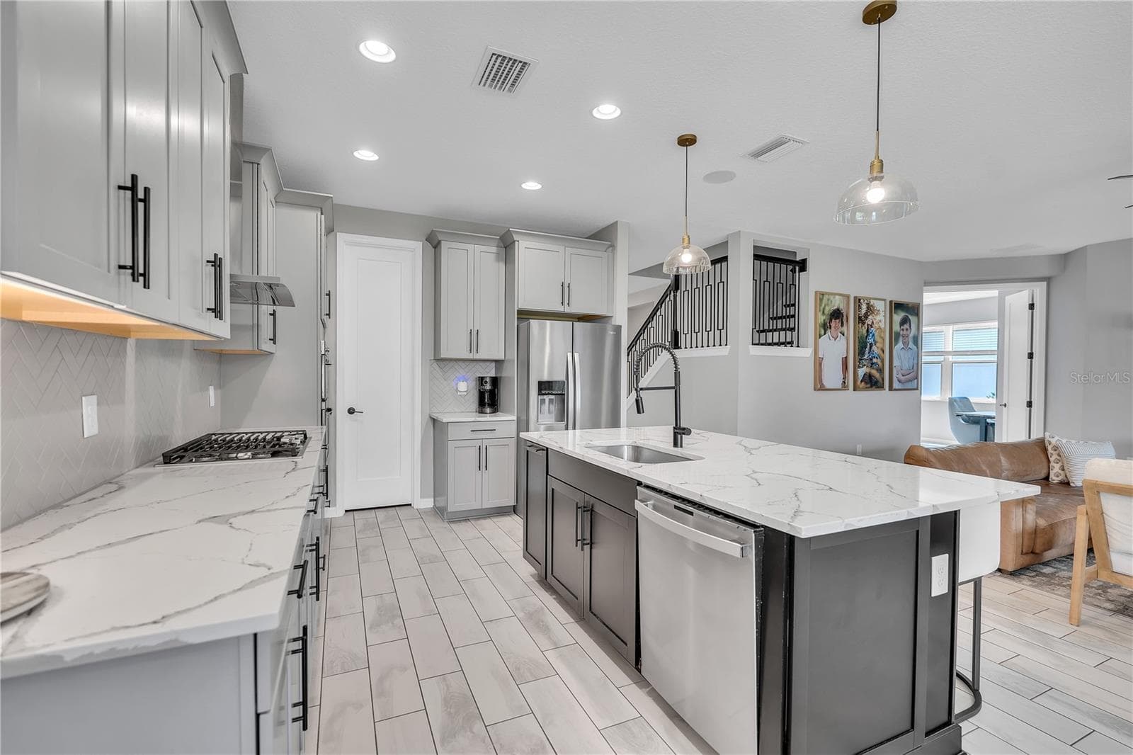 Single Family Residence at 16942 SAVORY MIST CIR, BRADENTON, photo 13 of 100