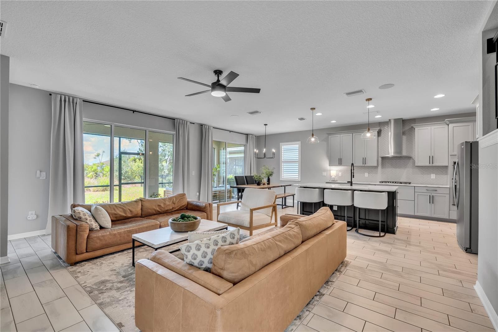 Single Family Residence at 16942 SAVORY MIST CIR, BRADENTON, photo 27 of 100