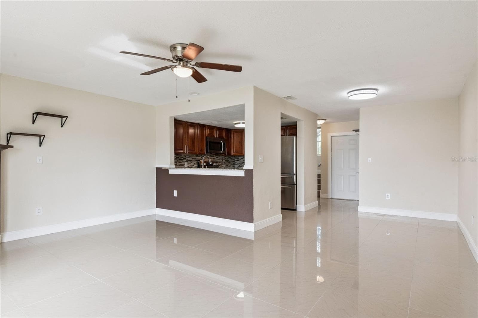 Dining Room/Living Room Combo - 214 MAJORS LN #C, KISSIMMEE