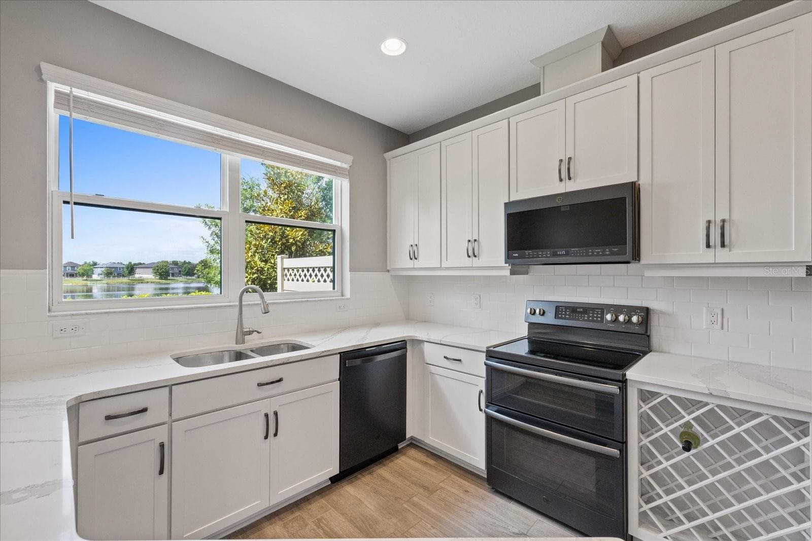 Townhouse at 18876 BEAUTYBERRY CT, LUTZ, photo 12 of 42