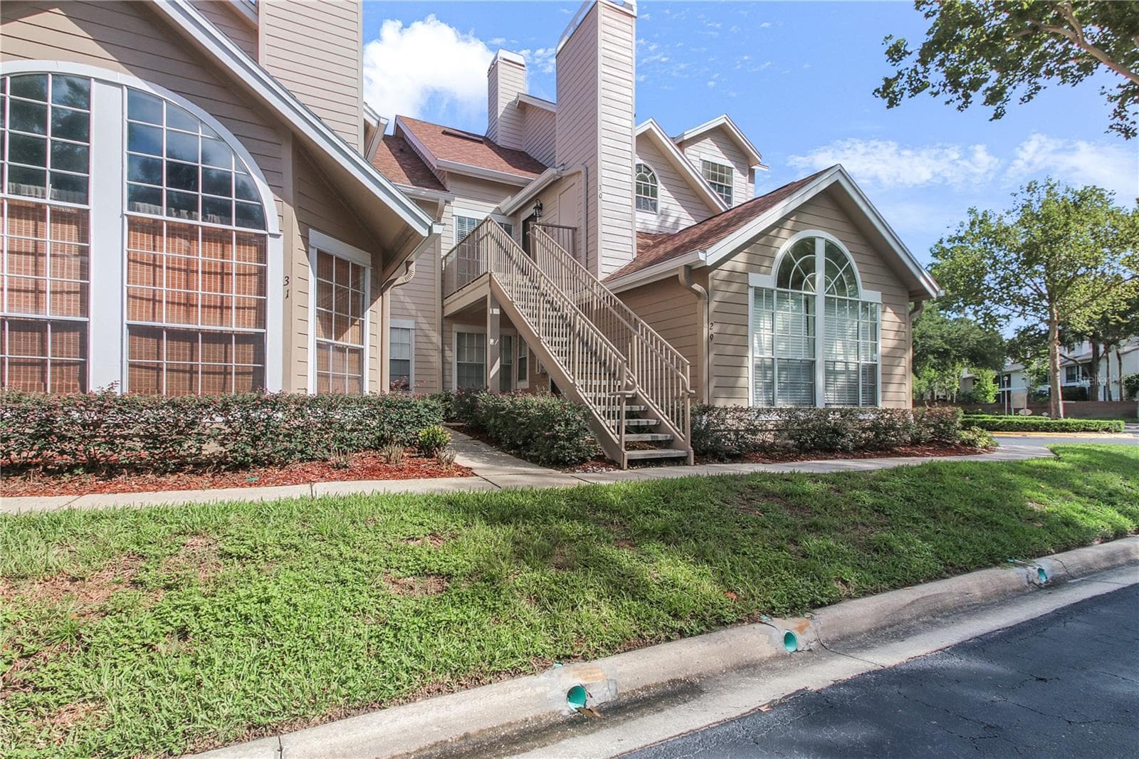 605 YOUNGSTOWN PKWY #30