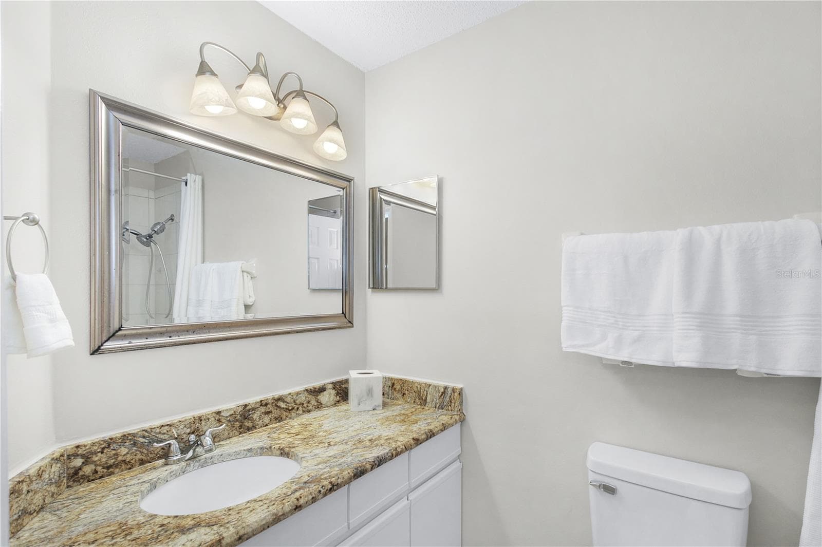 En suite bathroom - 605 YOUNGSTOWN PKWY #30, ALTAMONTE SPRINGS