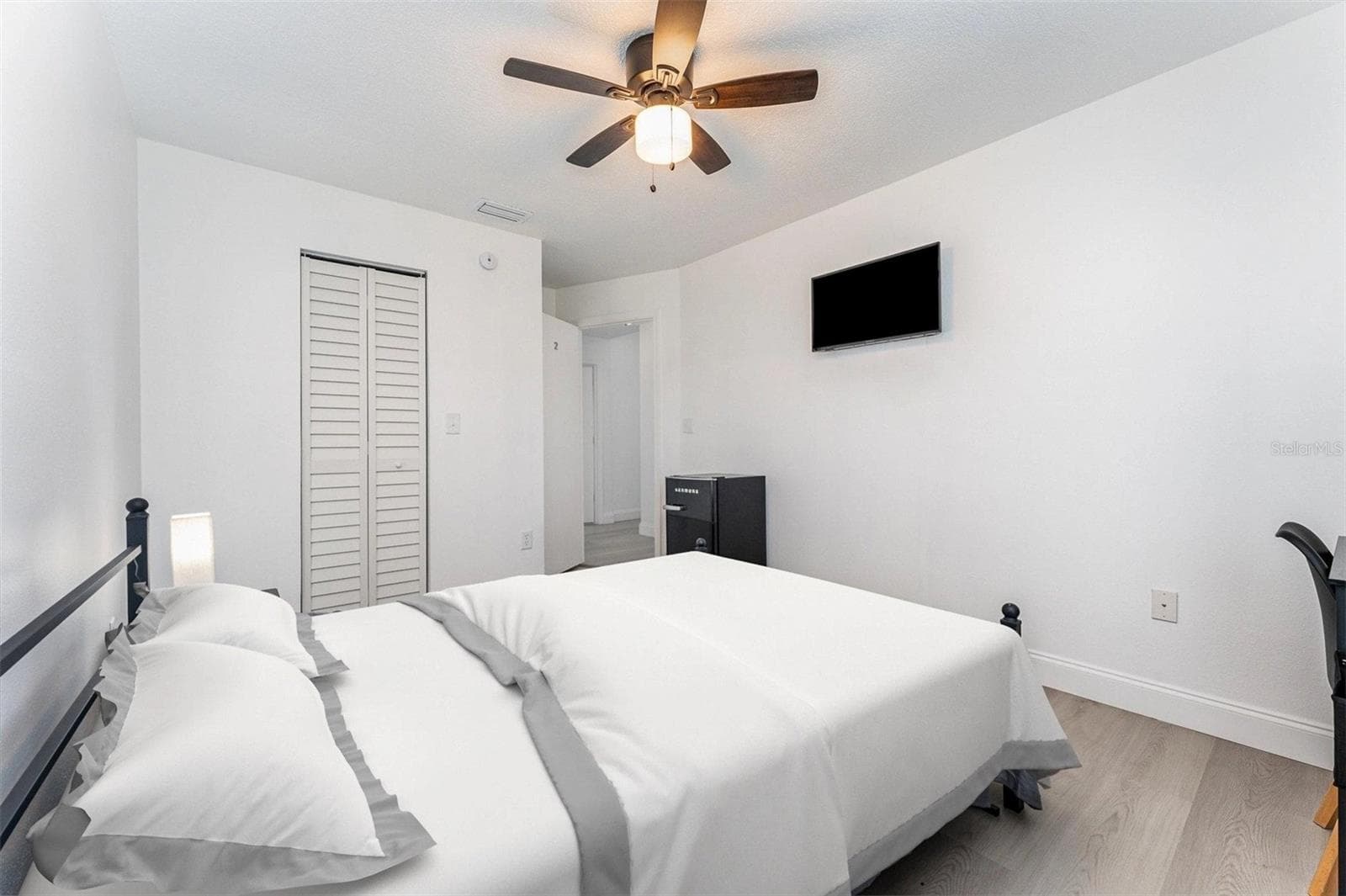 Single Family Residence at 334 DAGAMA CT, KISSIMMEE, photo 3 of 8