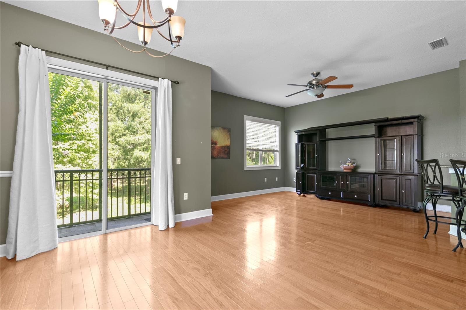 Townhouse at 11504 BELLAMAR ST, TAMPA, photo 12 of 40