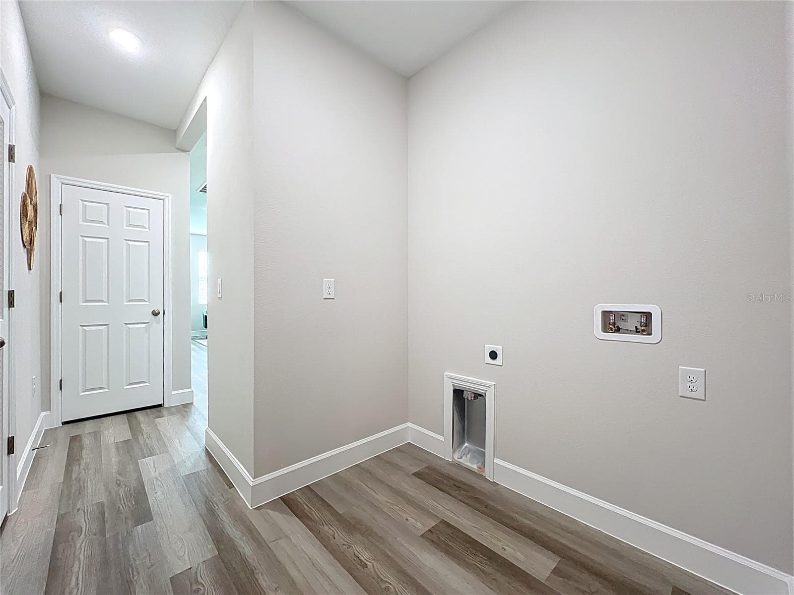 Single Family Residence at 1459 N CHAMBERLAIN BLVD, NORTH PORT, photo 101 of 105