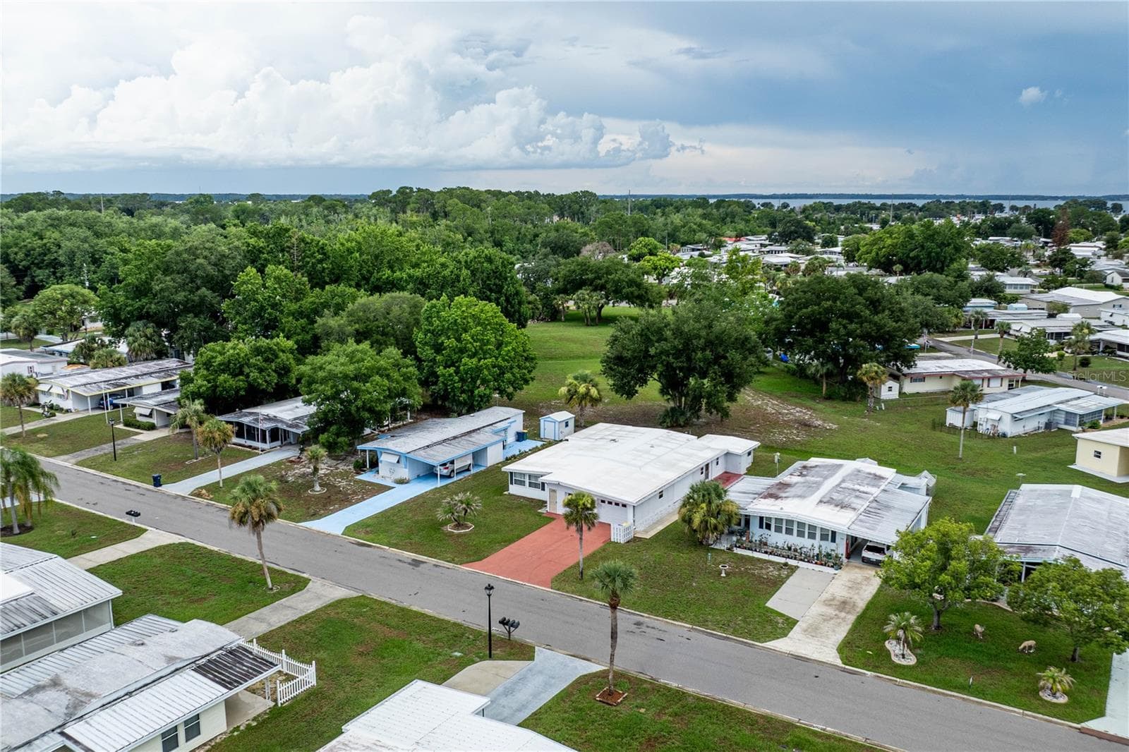 Mobile Home at 1030 CAPELLA DR, TAVARES, photo 47 of 57