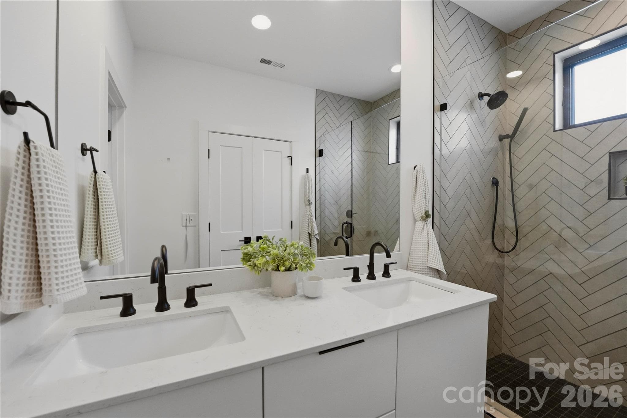 Condominium at Charlotte, photo 31 of 51