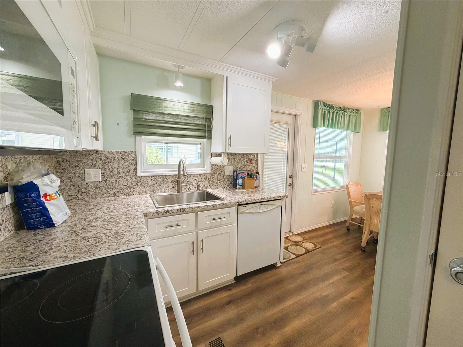 Mobile Home at 346 PALO VERDE DR, LEESBURG, photo 12 of 49