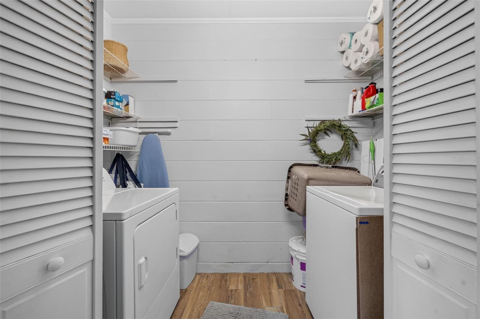 Laundry room off Family room - 619 MARSHALL ST, ALTAMONTE SPRINGS