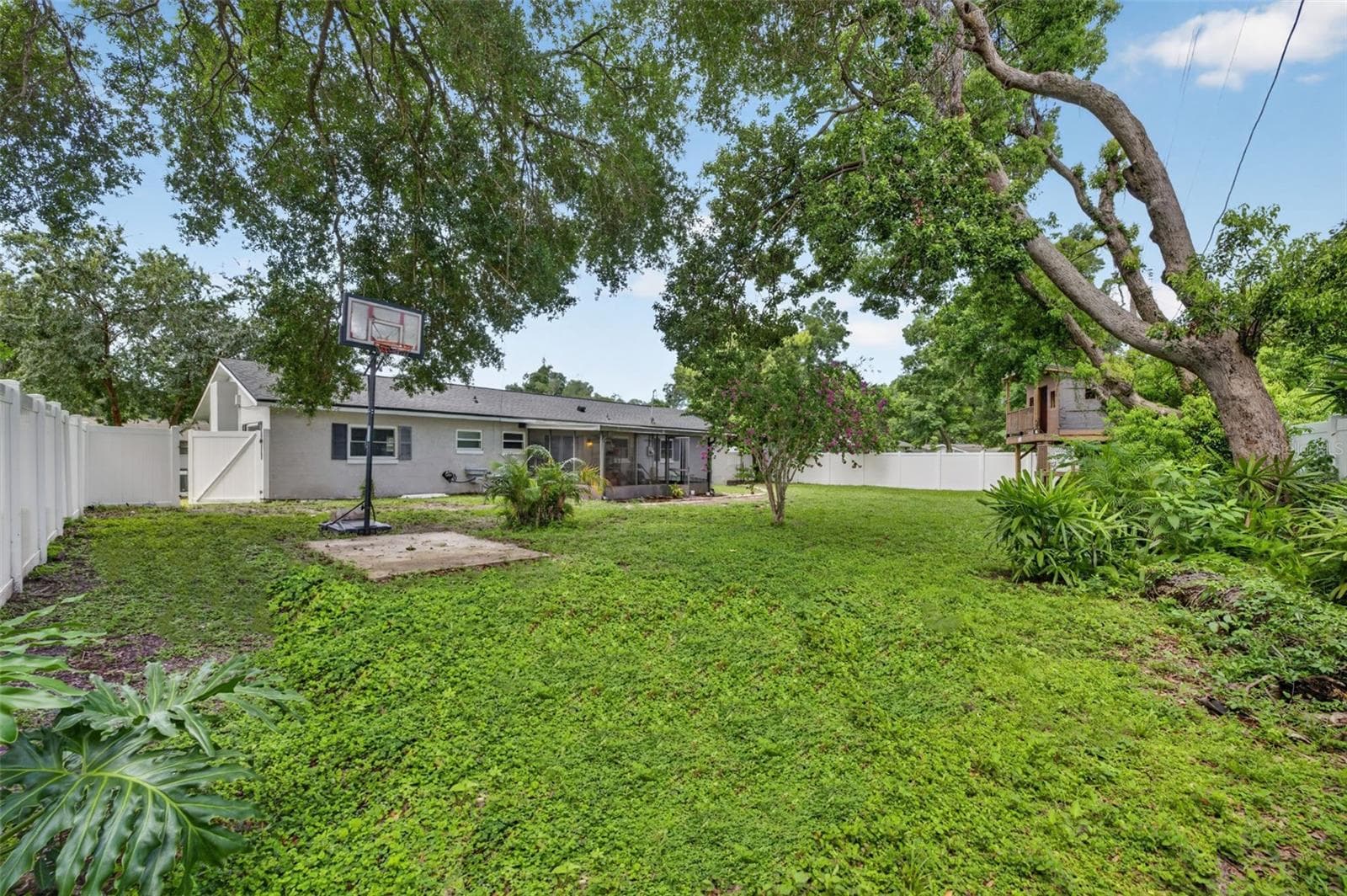 Back yard to house - 619 MARSHALL ST, ALTAMONTE SPRINGS