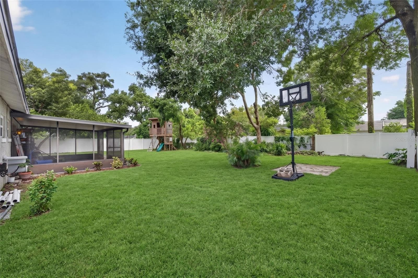 Virtual lawn in backyard - 619 MARSHALL ST, ALTAMONTE SPRINGS
