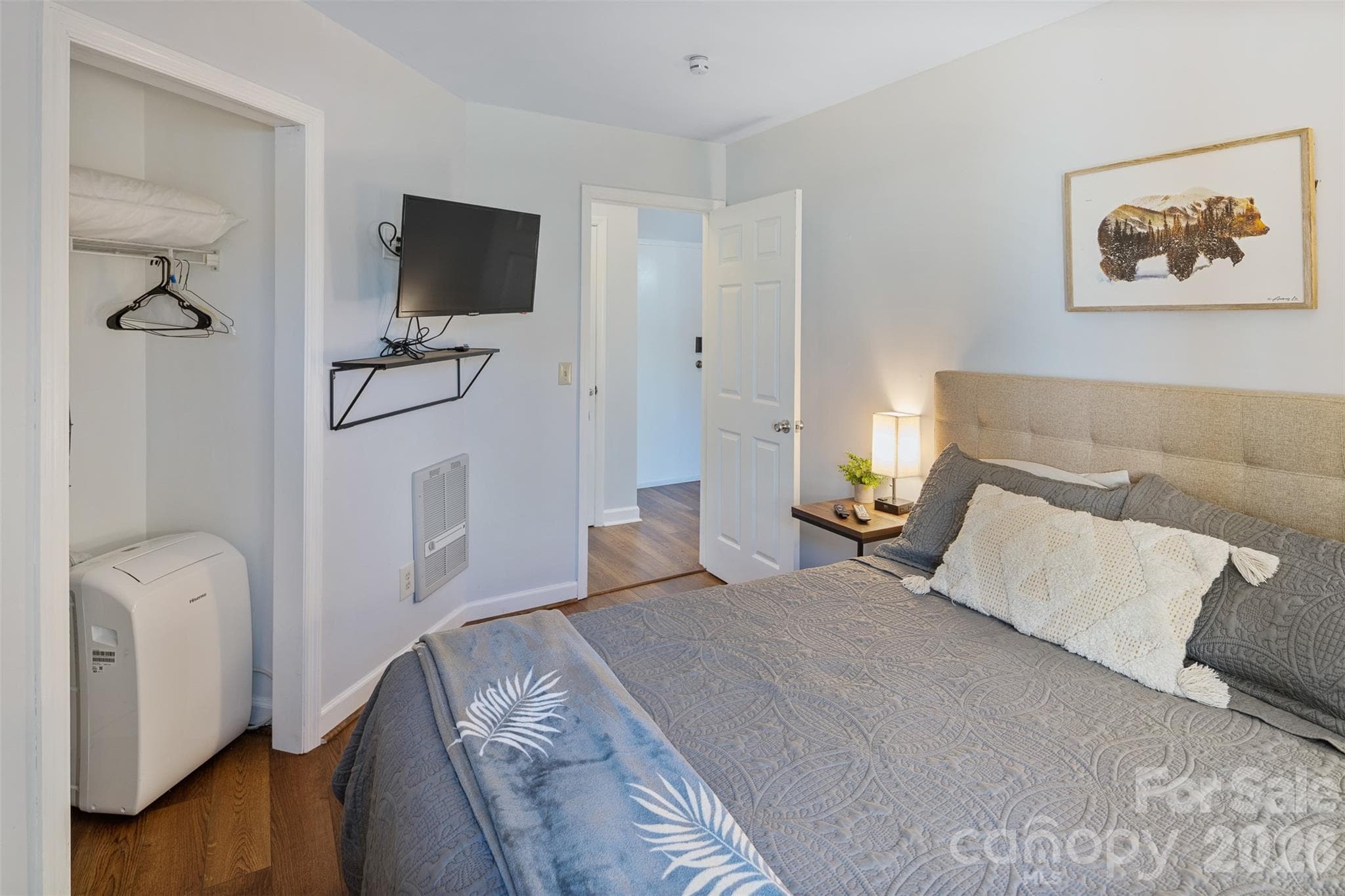 Guest Bedroom - Beech Mountain