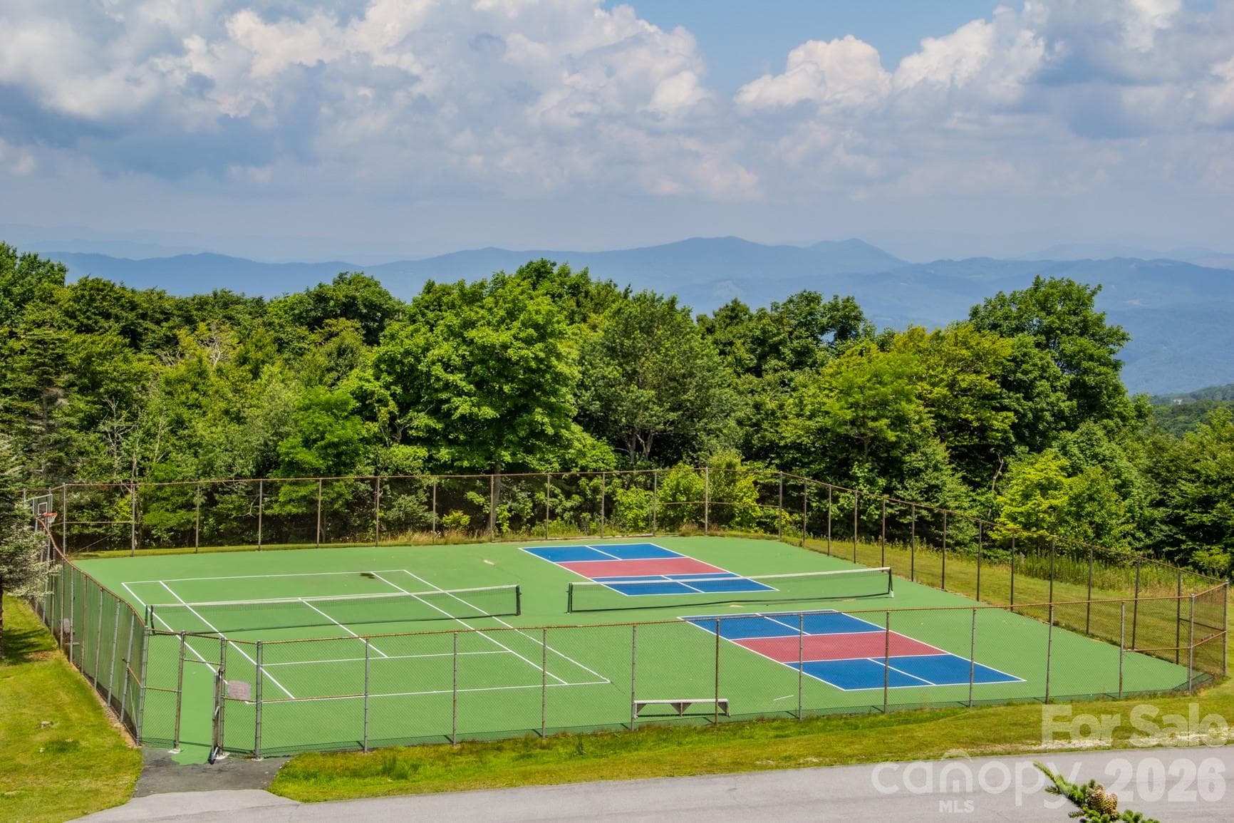 Pickleball & Tennis Court at Pinnacle Inn - Beech Mountain