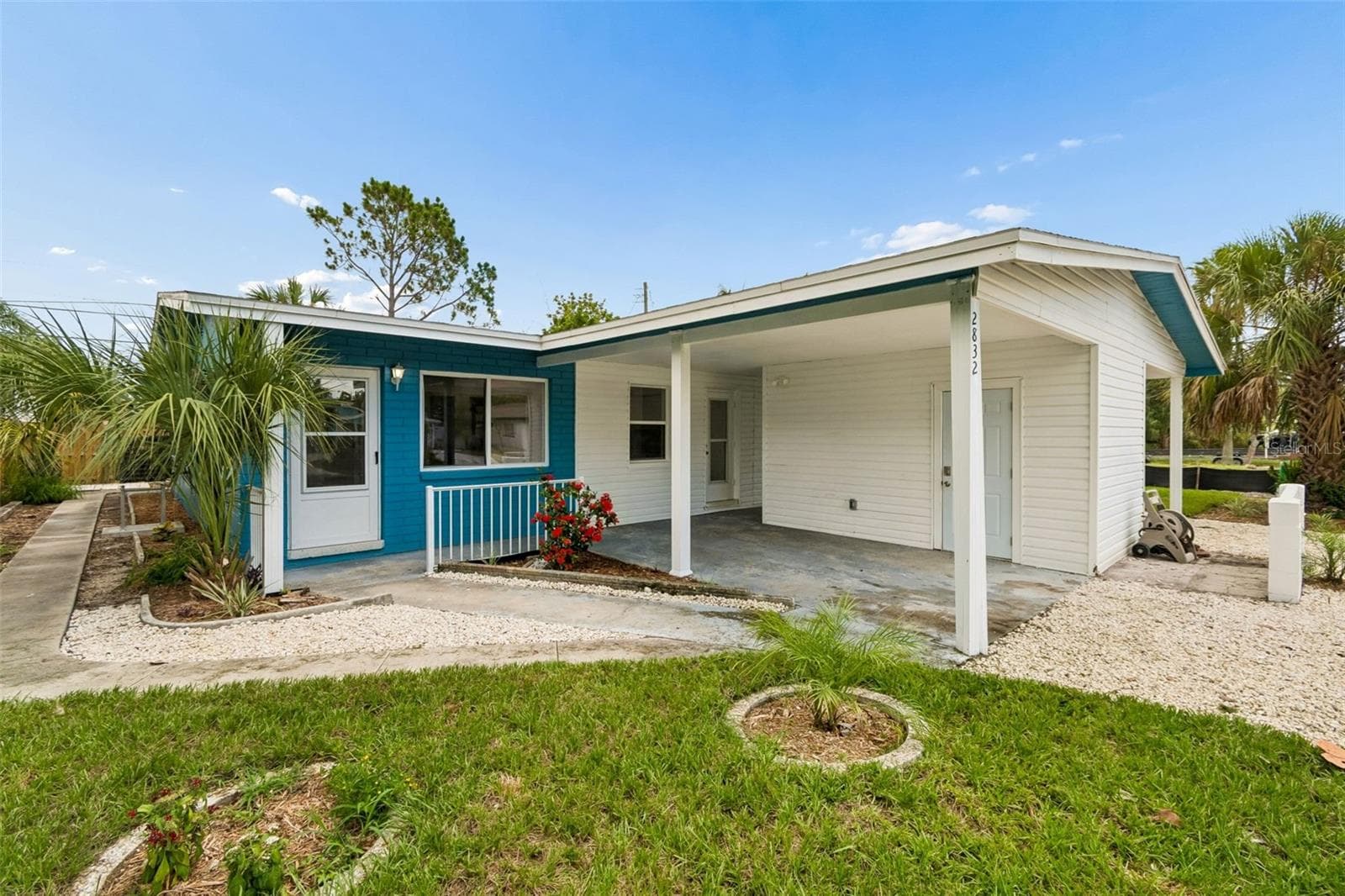 Duplex at 2832 MIRIAM ST S, ST PETERSBURG, photo 2 of 36