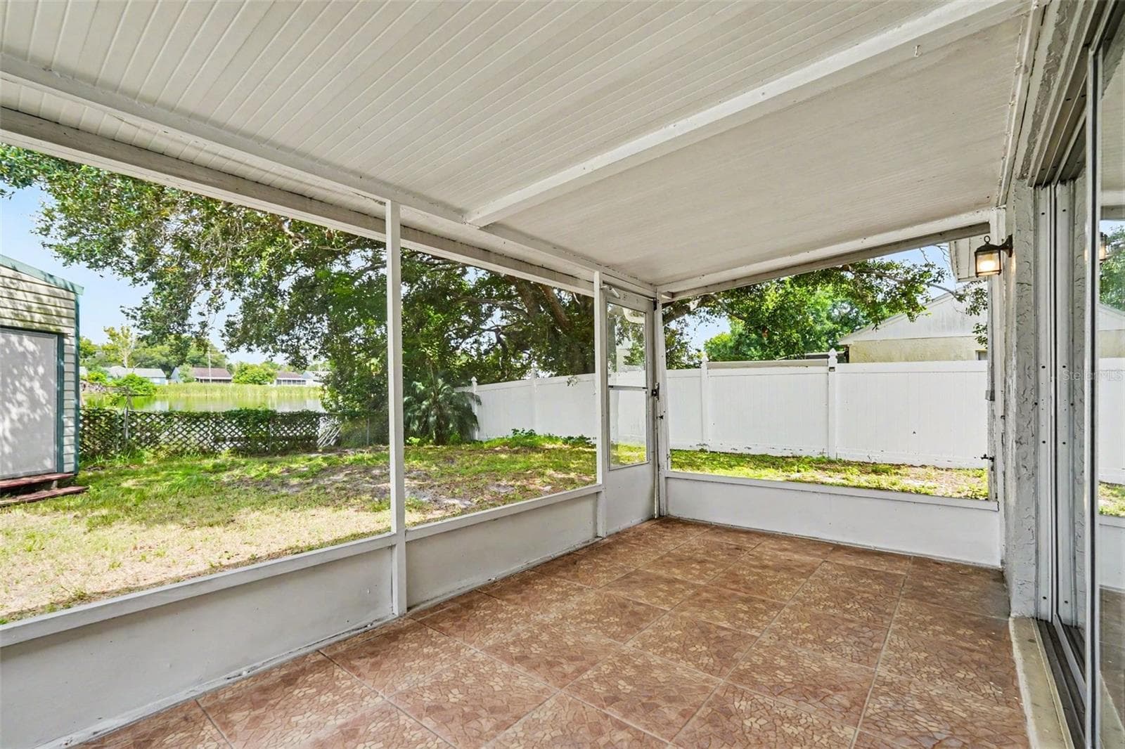 Single Family Residence at 8304 NATCHEZ ST, TAMPA, photo 14 of 17