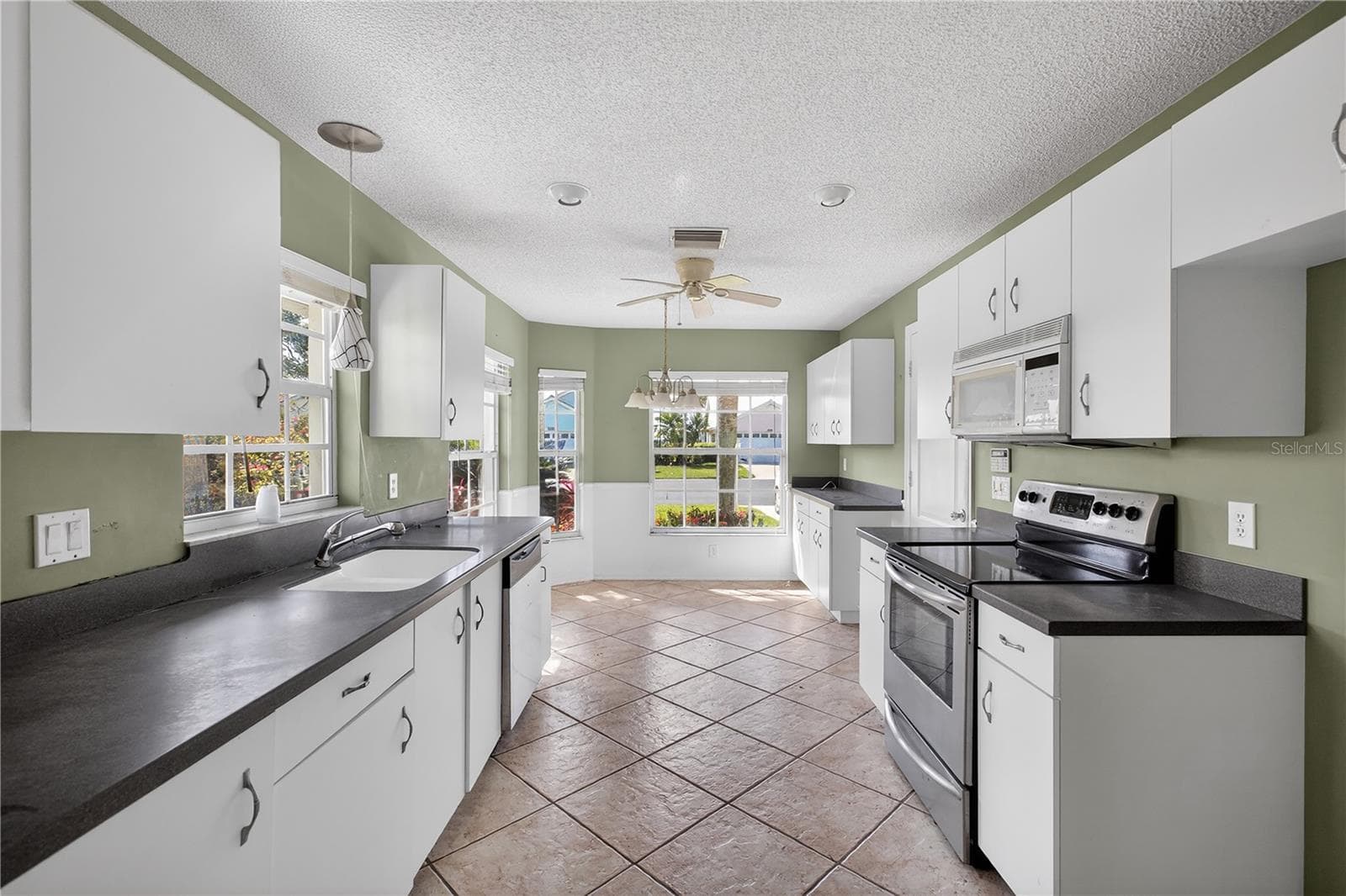 Single Family Residence at 1803 ASHLEY DR, VENICE, photo 13 of 35