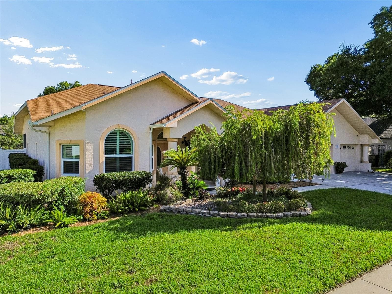 Single Family Residence at 9002 TARAWYND CT, ODESSA, photo 2 of 31