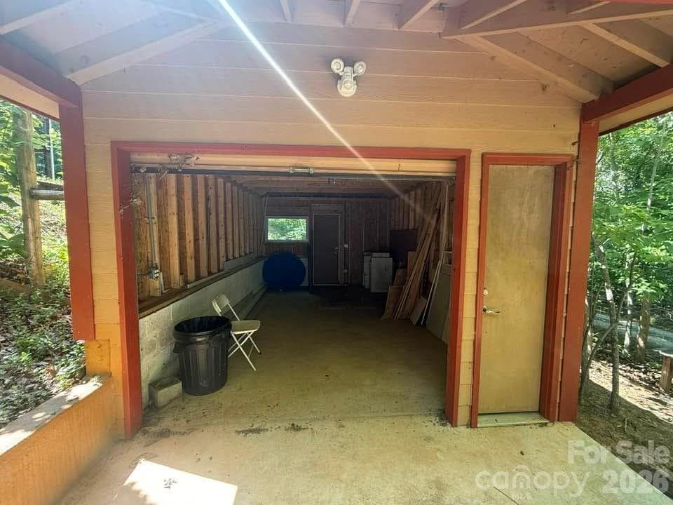 Detached 1-car garage - 160 Caledonia Road, Landrum