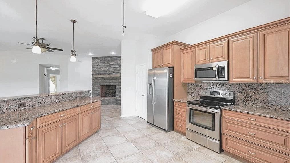 Single Family Residence at 521 W HILLWOOD PATH, BEVERLY HILLS, photo 6 of 21