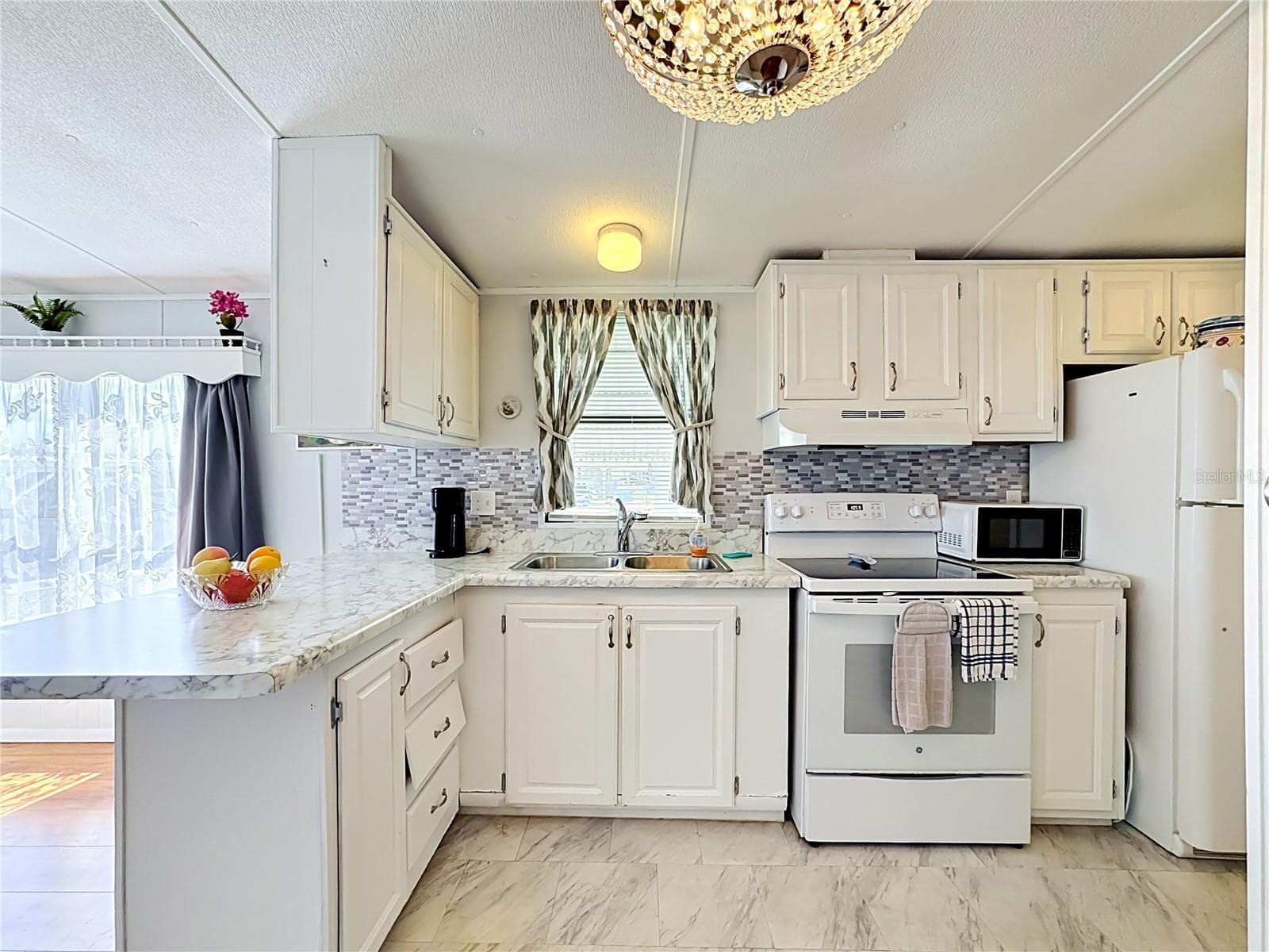 Manufactured Home at 3333 26TH AVE E #1222, BRADENTON, photo 16 of 27