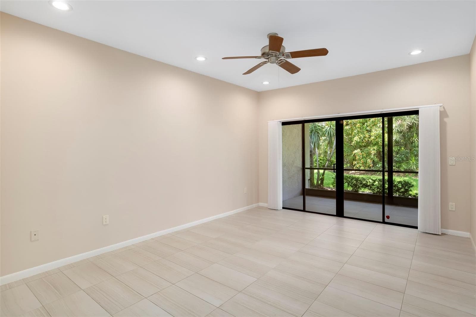 Primary Bedroom - 4820 KESTRAL PARK CIR #18, SARASOTA