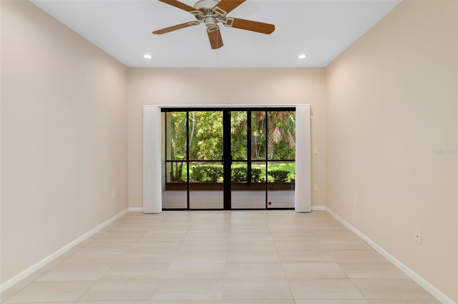 Primary Bedroom - 4820 KESTRAL PARK CIR #18, SARASOTA