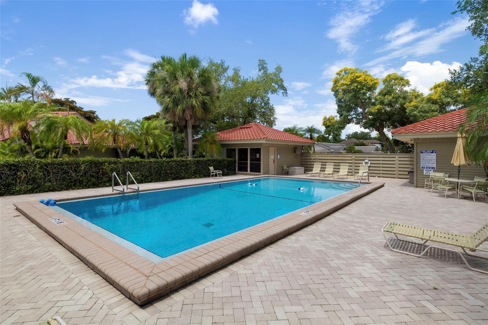 Community Pool - 4820 KESTRAL PARK CIR #18, SARASOTA