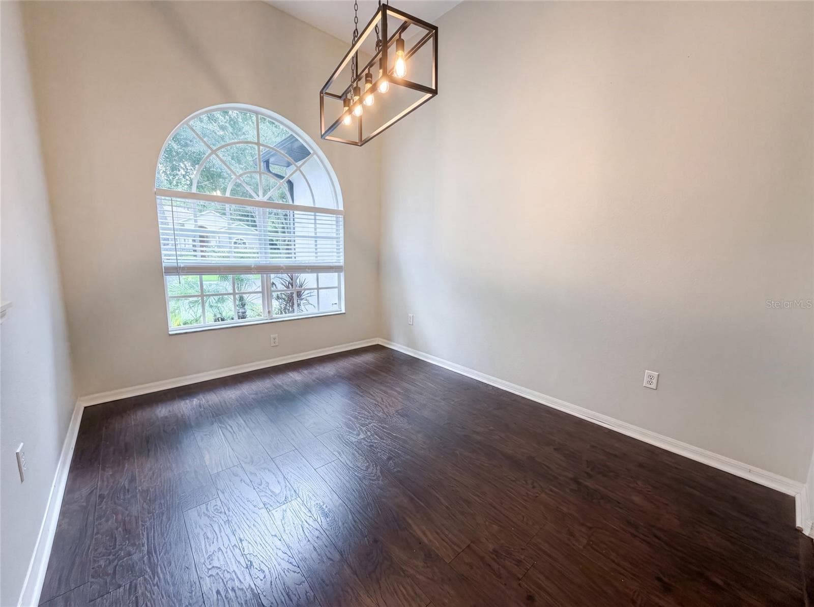 Single Family Residence at 222 TAYLOR BAY LN, BRANDON, photo 17 of 21