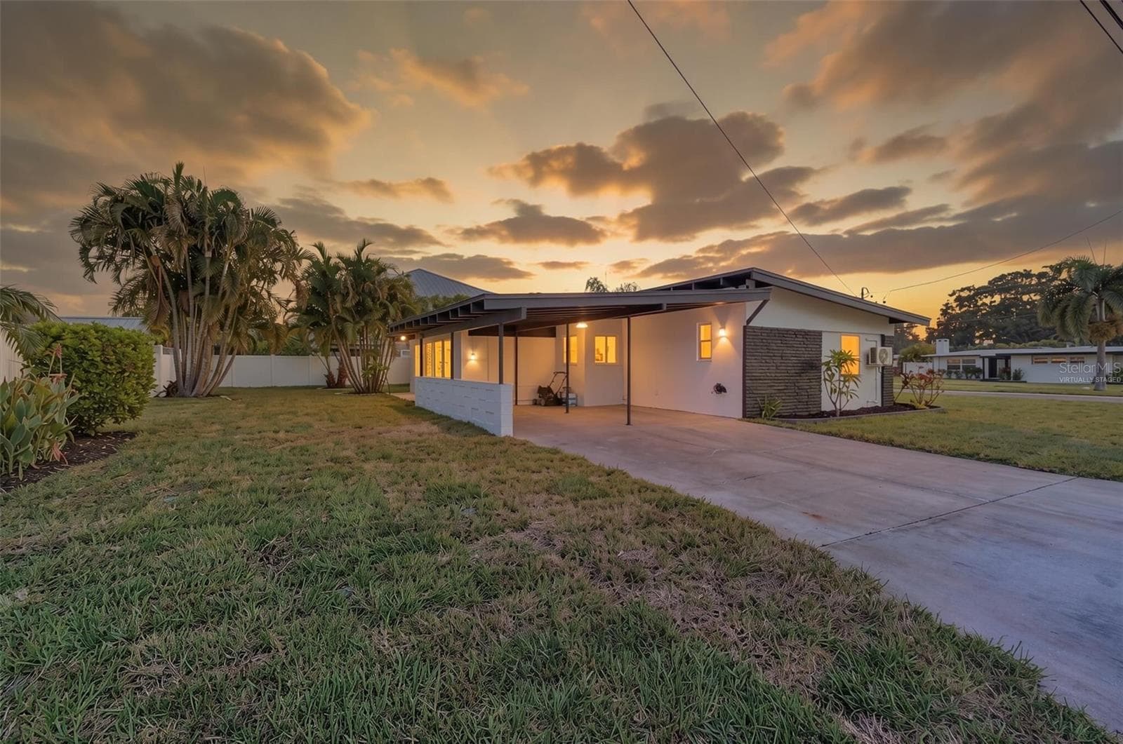 63 PALM BLVD