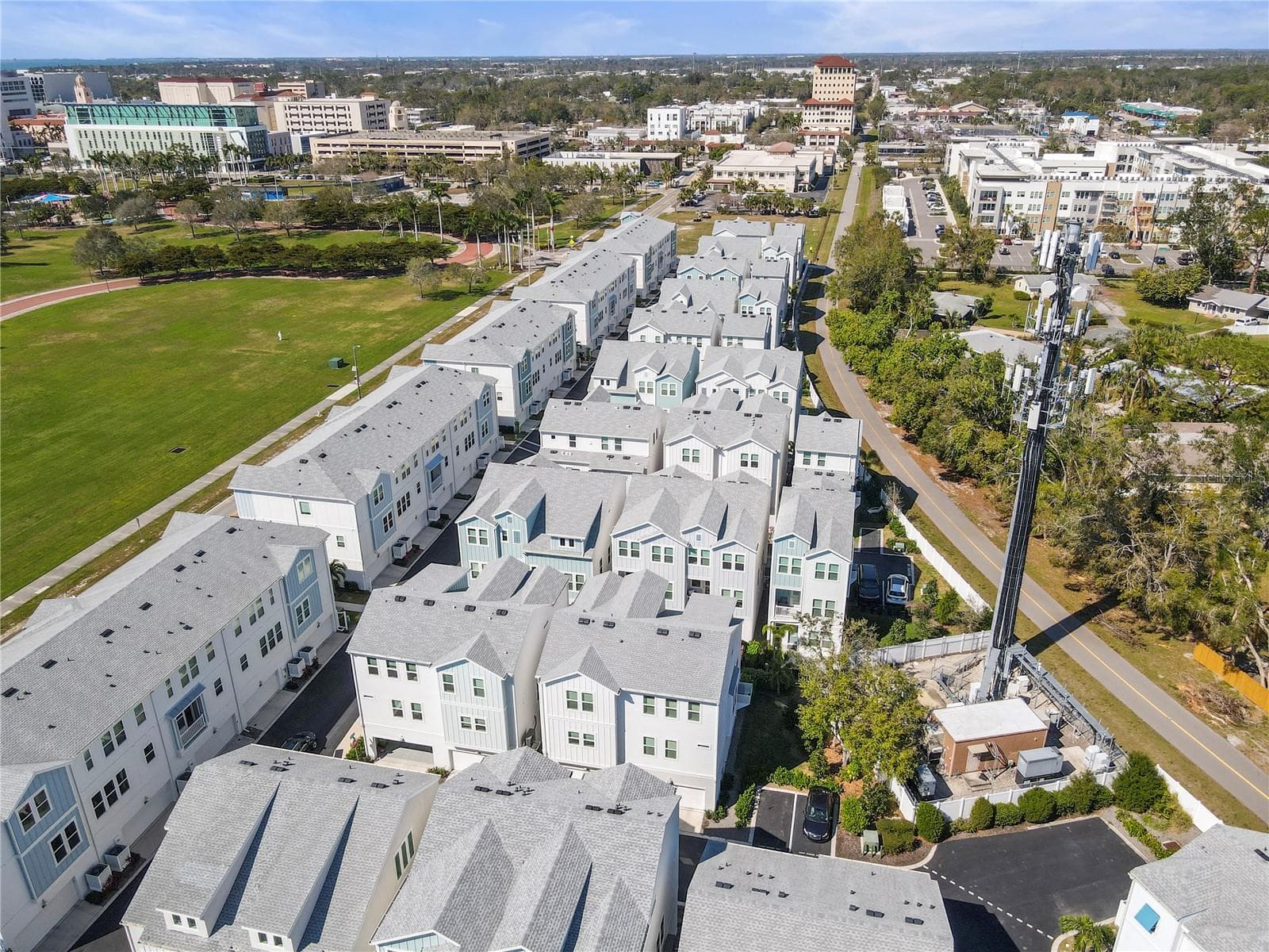 Townhouse at 2505 BOONE CT, SARASOTA, photo 43 of 48