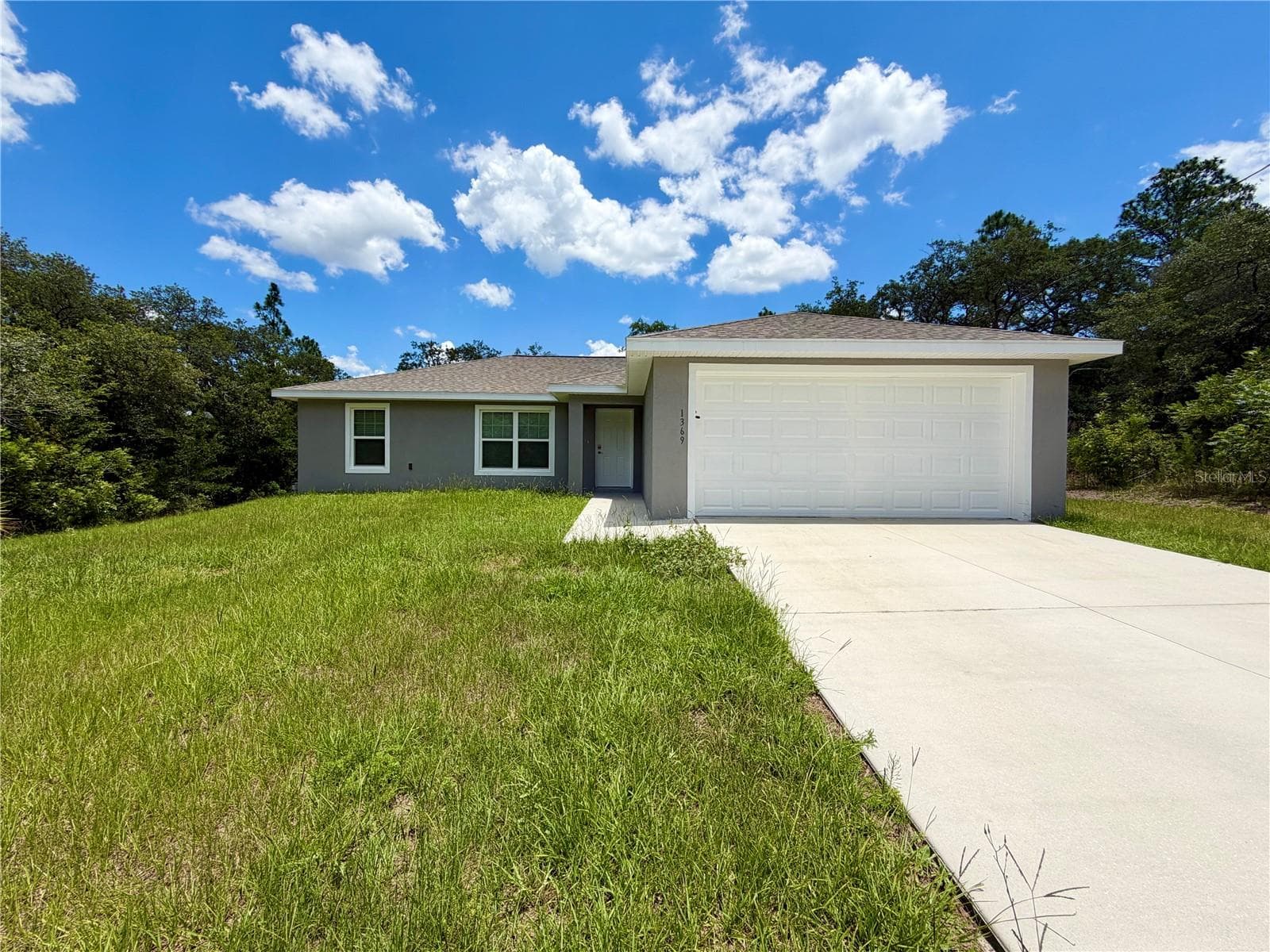 1369 W DOLORES DR