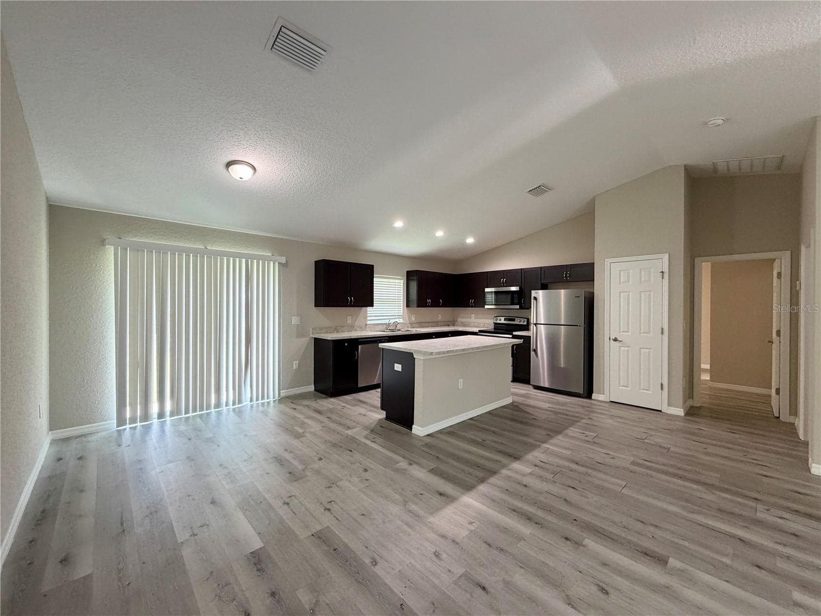 Single Family Residence at 1369 W DOLORES DR, CITRUS SPRINGS, photo 5 of 39
