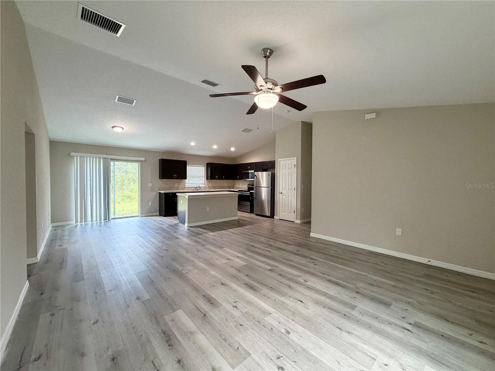 Single Family Residence at 1369 W DOLORES DR, CITRUS SPRINGS, photo 7 of 39