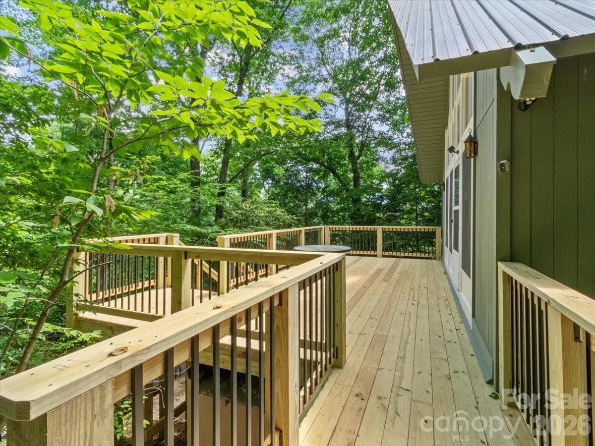 Single Family Residence at 119 Fox Den Road, Mars Hill, photo 4 of 43