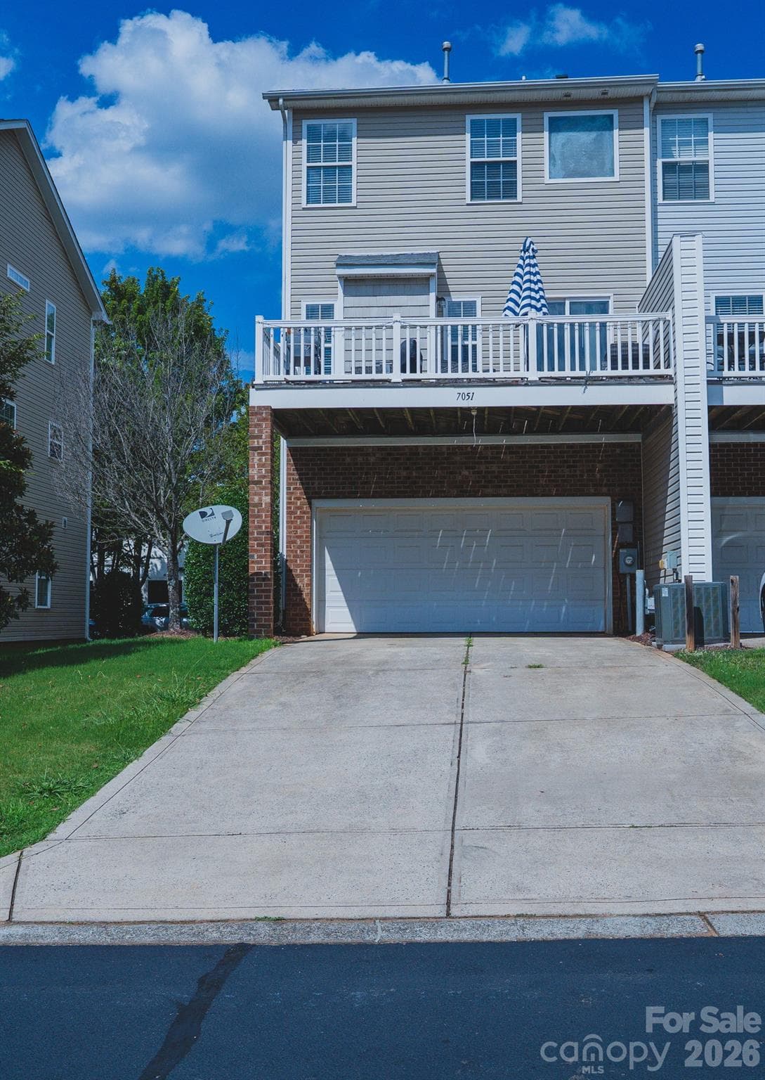 A 2 car garage with additional parking - Charlotte