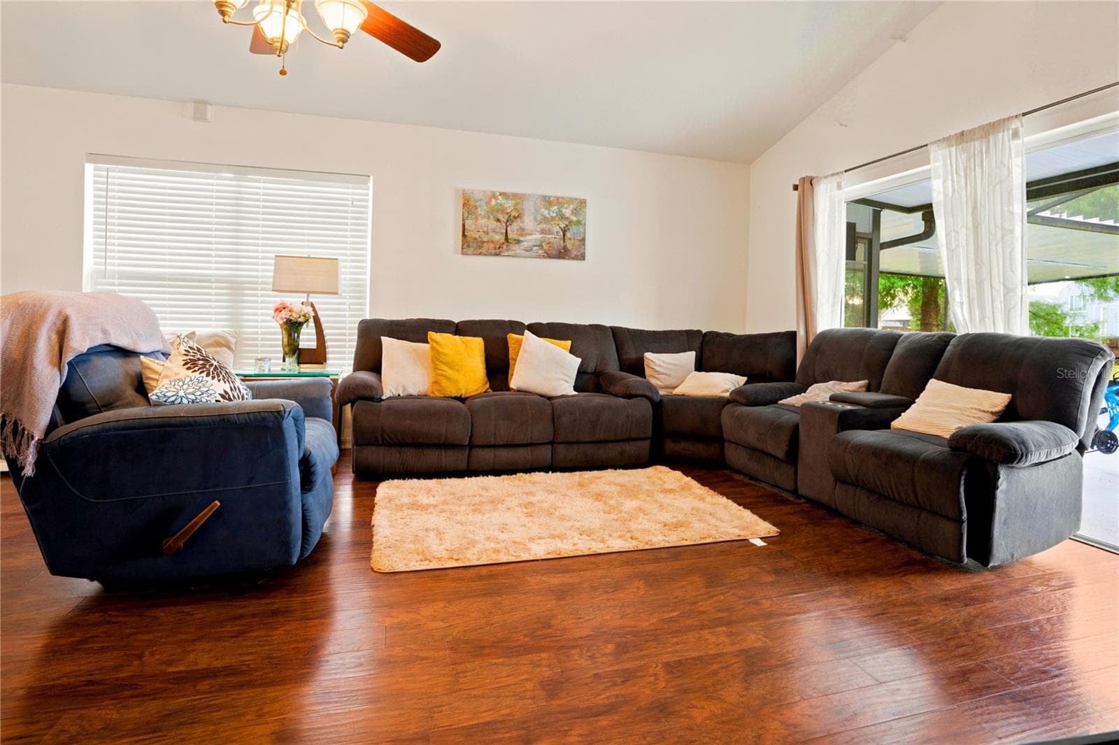 Single Family Residence at 4702 FORT BRAVO CT, ORLANDO, photo 9 of 39