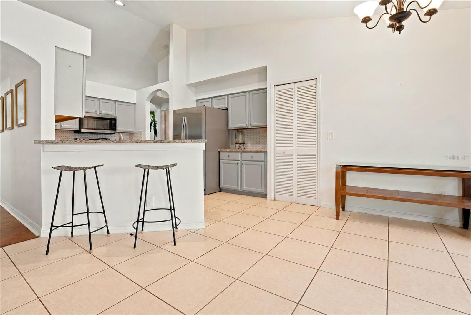 Single Family Residence at 4702 FORT BRAVO CT, ORLANDO, photo 10 of 39