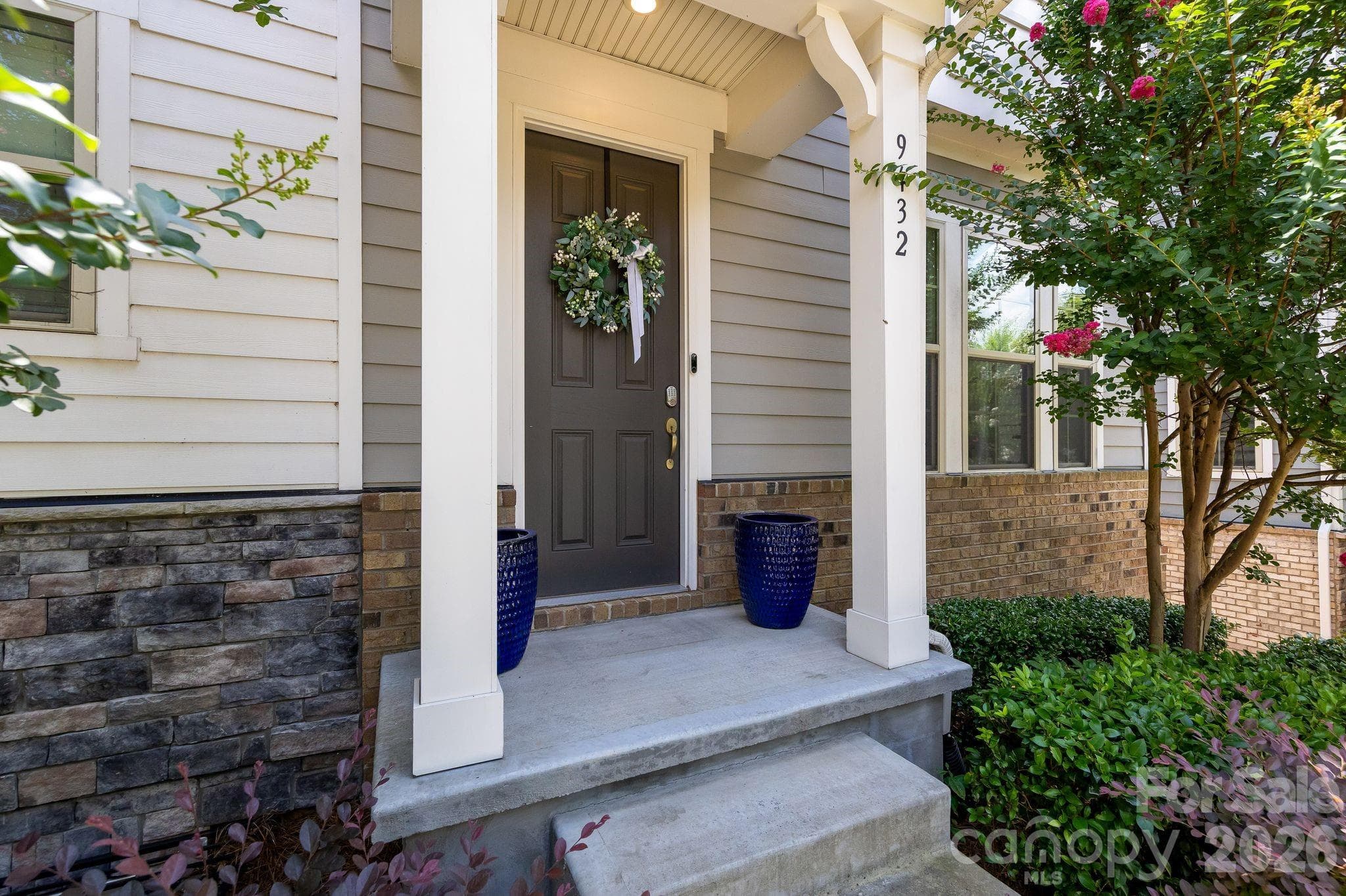 Townhouse at Charlotte, photo 2 of 28