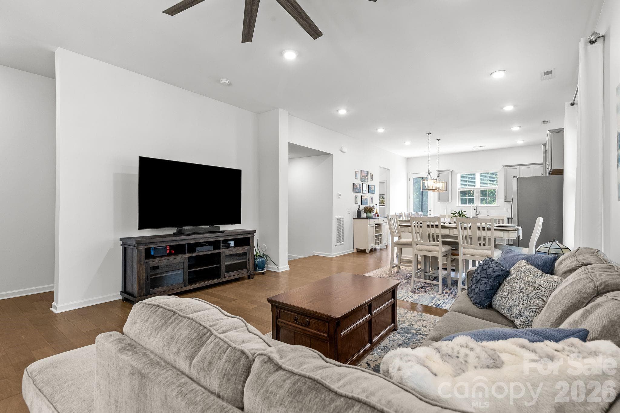 Townhouse at 9432 Ainslie Downs Street, Charlotte, photo 4 of 28