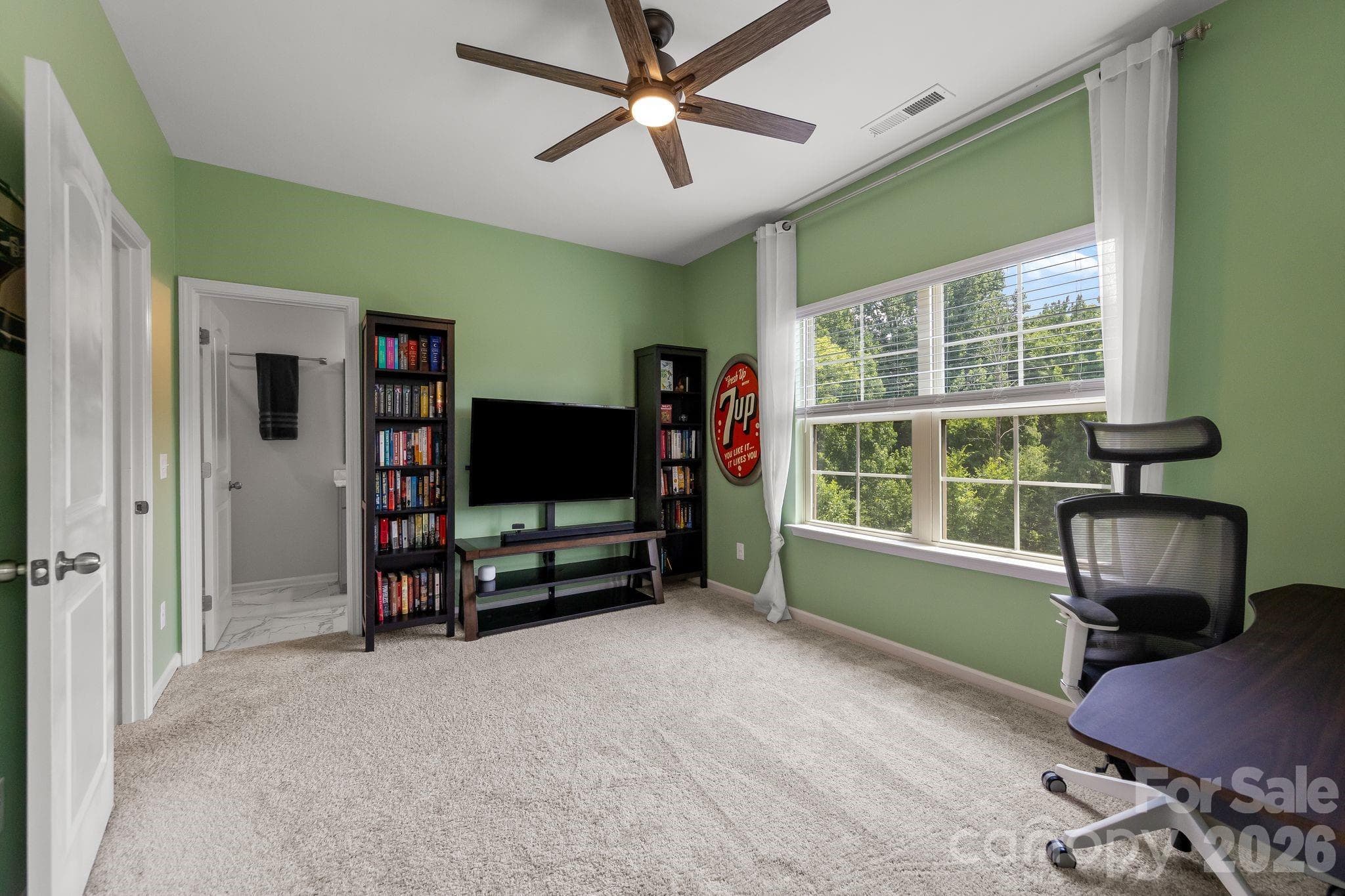 Townhouse at 9432 Ainslie Downs Street, Charlotte, photo 14 of 28