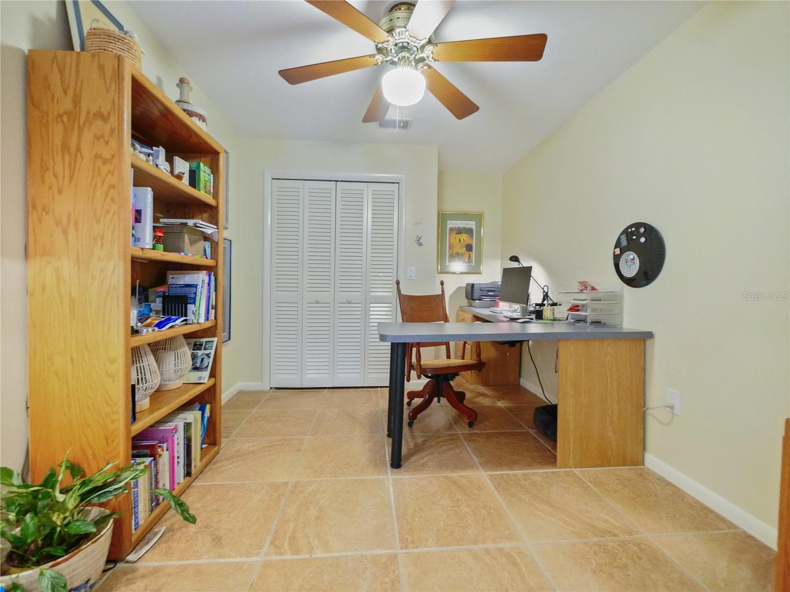 OFFICE OR FIFTH BEDROOM - 5701 CROSS FOX LN, OVIEDO