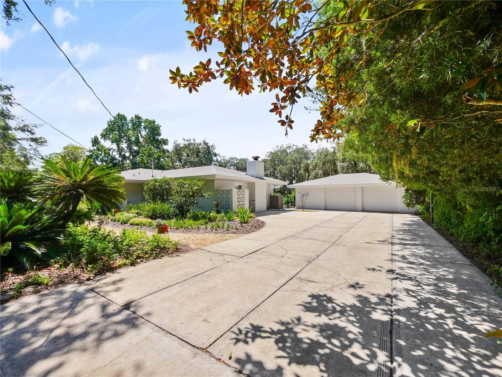 12 CAR DRIVEWAY - 5701 CROSS FOX LN, OVIEDO