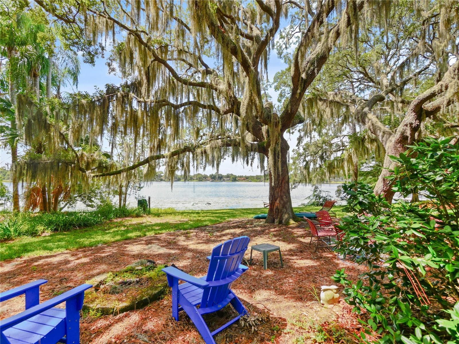 FIRE PIT AND VIEW OF LAKE - 5701 CROSS FOX LN, OVIEDO