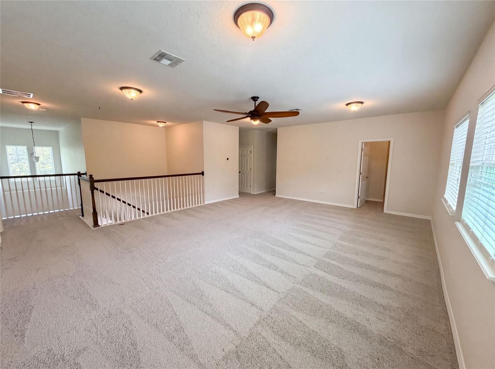 Single Family Residence at 280 CHANDLER CIR, OVIEDO, photo 16 of 44