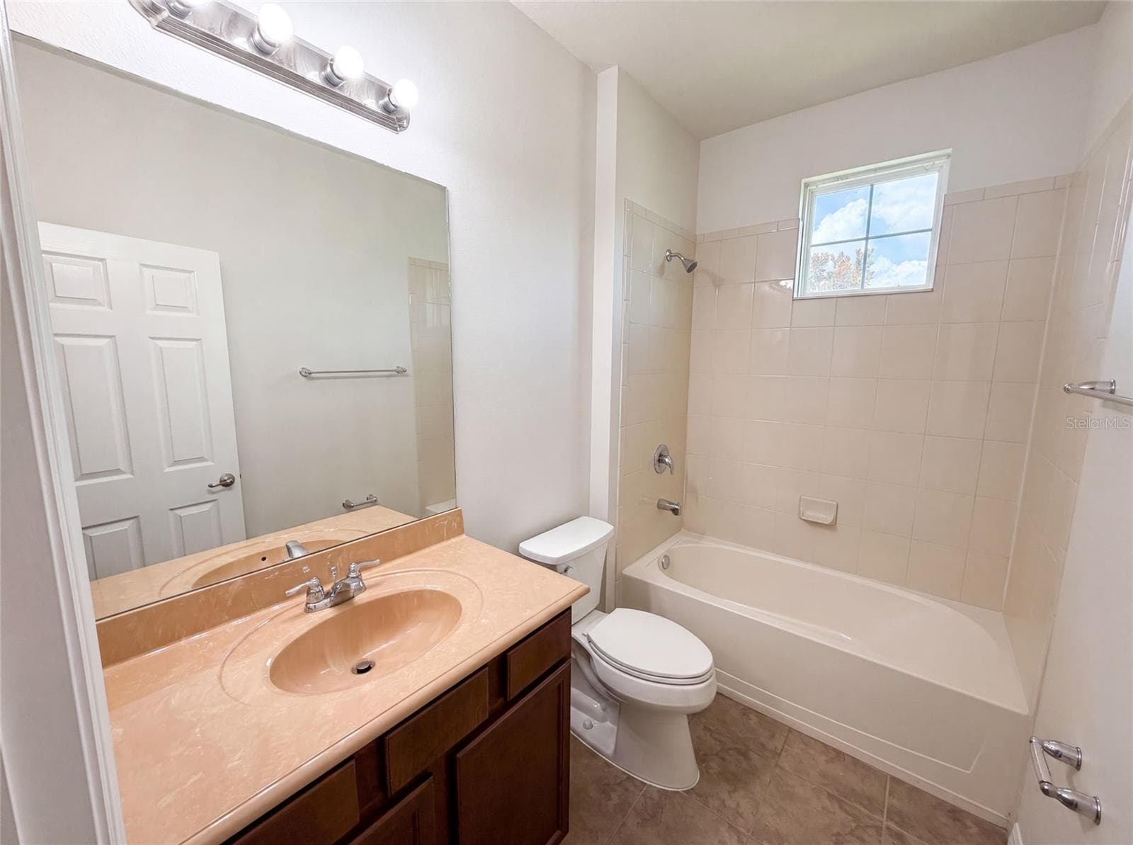 Single Family Residence at 280 CHANDLER CIR, OVIEDO, photo 33 of 44