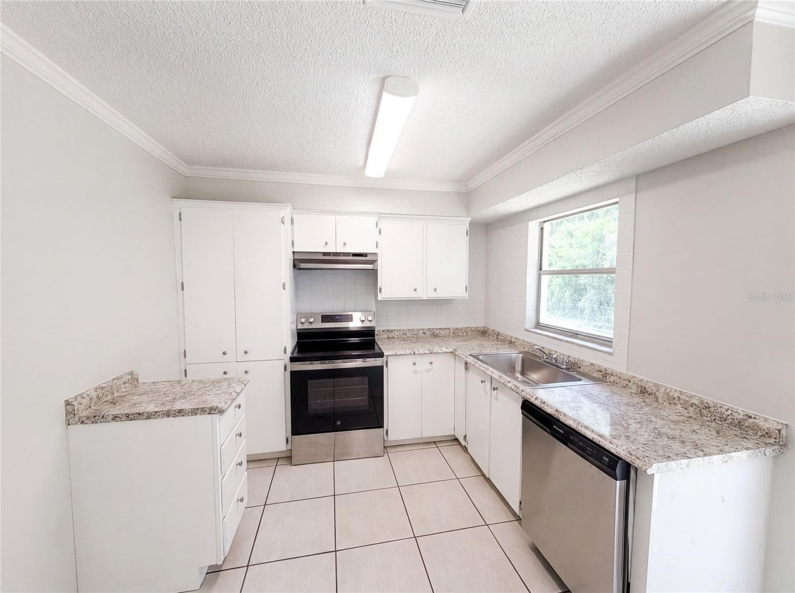 Single Family Residence at 3730 DEDRICK CT, NEW PORT RICHEY, photo 2 of 18