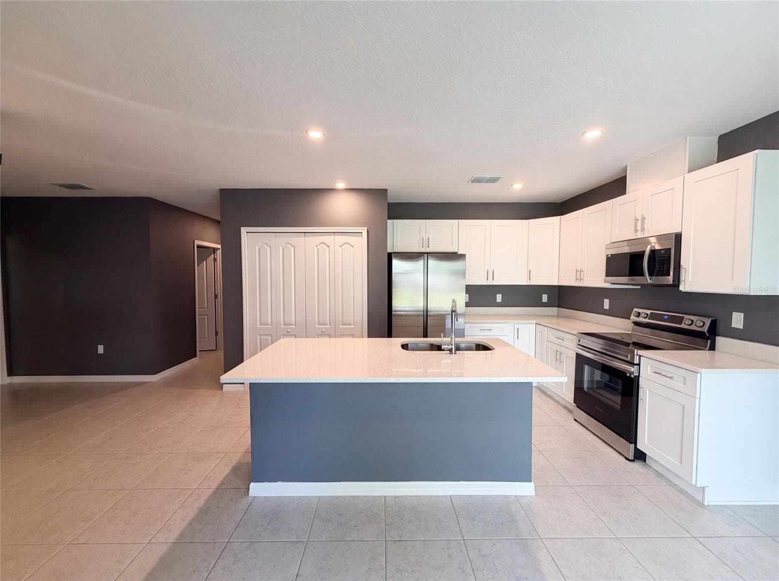 Single Family Residence at 1443 GENERAL CUSTER AVE, DAYTONA BEACH, photo 9 of 20