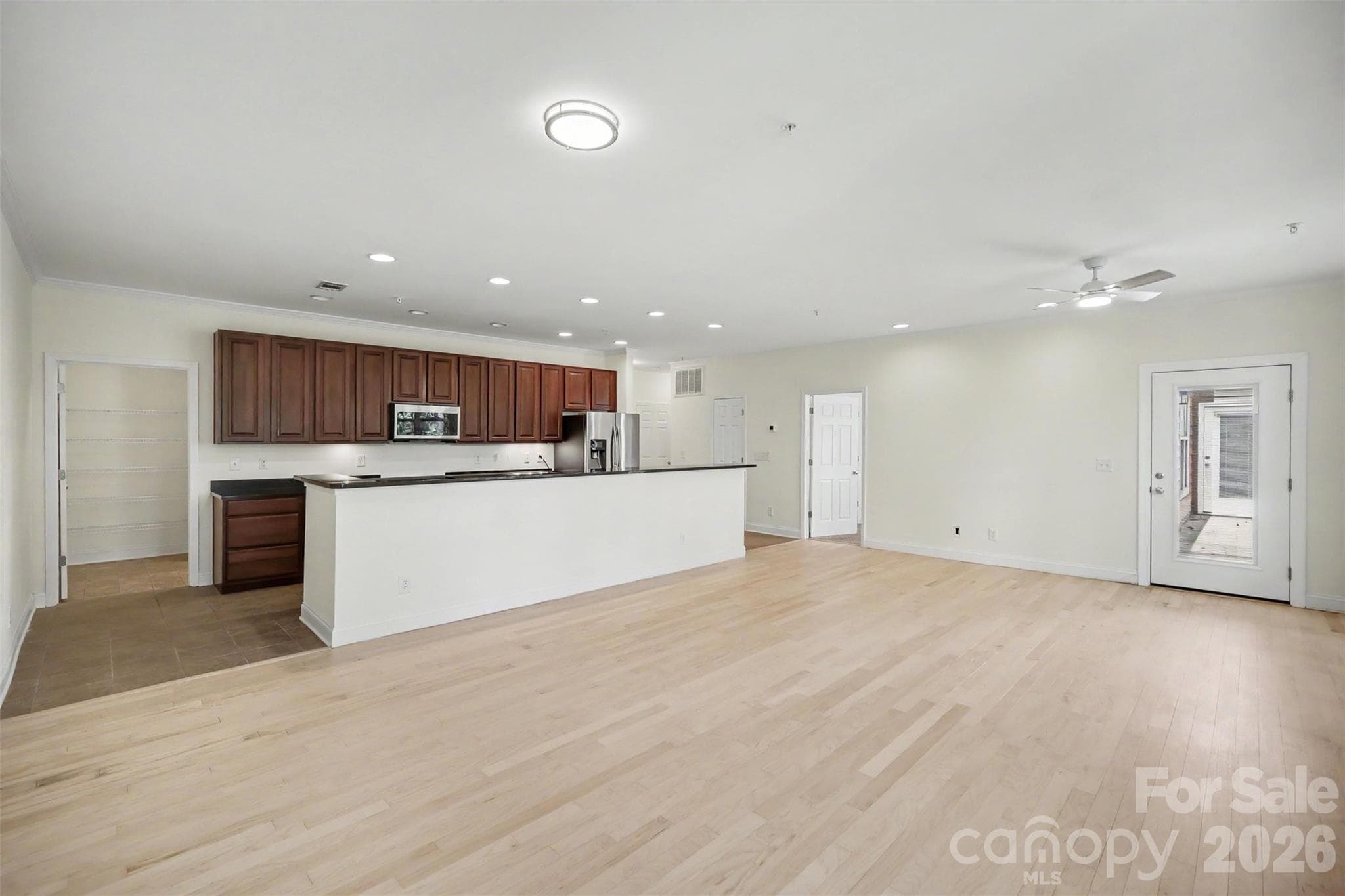 Condominium at Charlotte, photo 4 of 26
